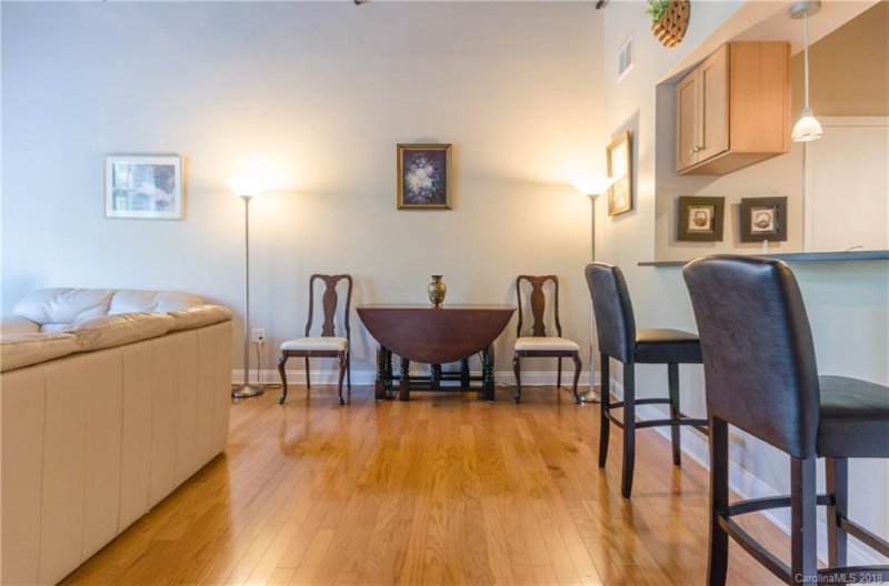 Property image 5 at 3920 Sharon Road, Charlotte, NC 28211