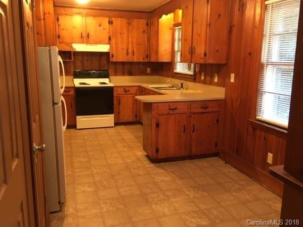 Property image 5 at 1420 Woodhill Lane, Charlotte, NC 28205