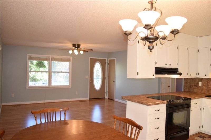 Property image 2 at 4669 Queens Road, Hickory, NC 28602