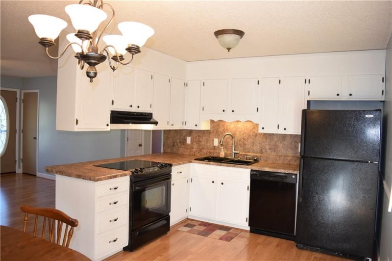 Property image 3 at 4669 Queens Road, Hickory, NC 28602