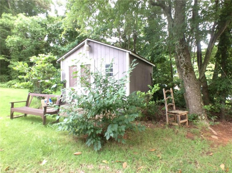 Property image 3 at 730 Oakbluff Circle, Charlotte, NC 28216