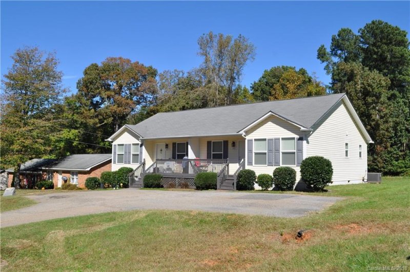 Property image 3 at 5605 Wrenn Drive, Denver, NC 28037