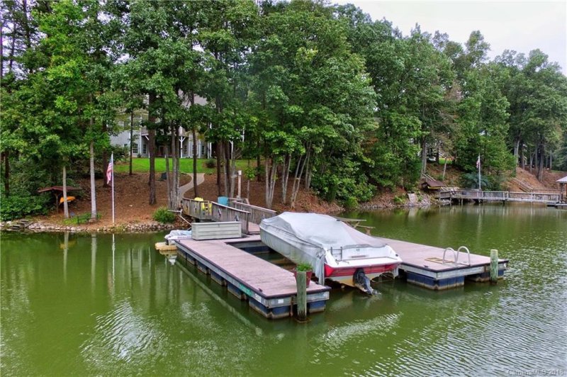 Property image 3 at 218 Wildwood Cove Drive, Mooresville, NC 28117