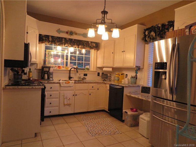 Property image 3 at 1140 Belvedere Avenue, Gastonia, NC 28054