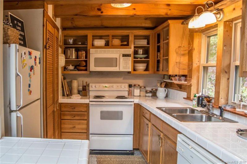 Property image 3 at 181 Laurel Valley Drive, Marion, NC 28752