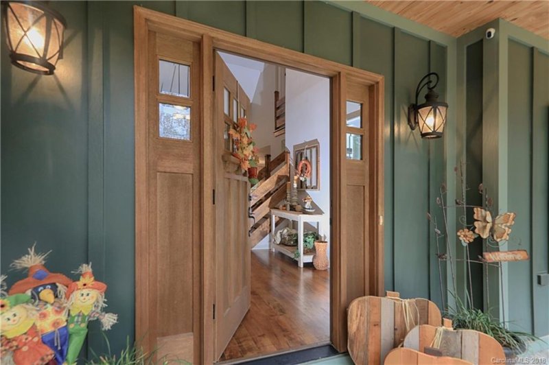 Property image 3 at 386 Riverwood Road, Mooresville, NC 28117