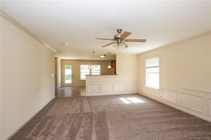 Property image 4 at 1000 Joselynn Drive, Gastonia, NC 28054