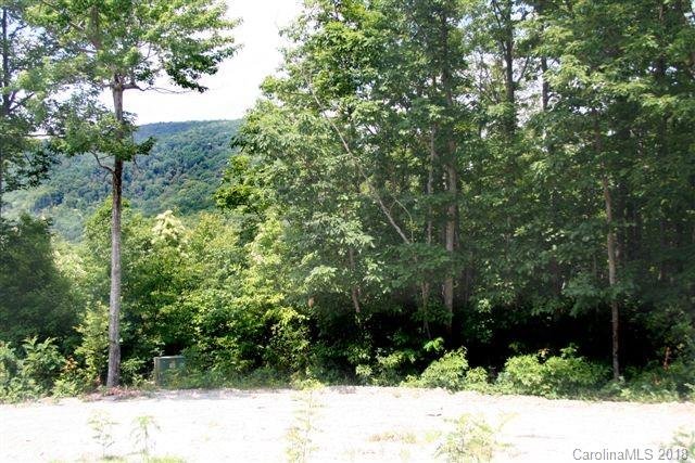 Property image 2 at 106 N Songbird Court, Hendersonville, NC 28792