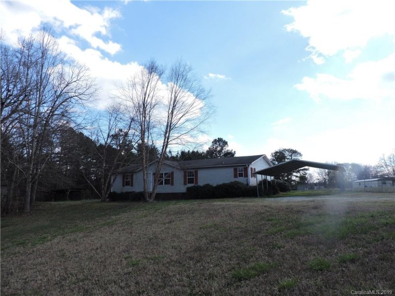 124 Rollingwood Drive