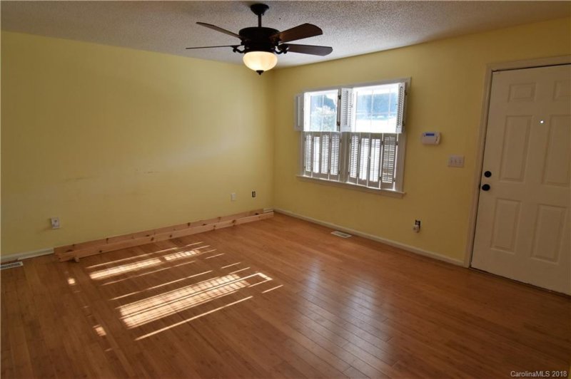 Property image 3 at 950 Arrow Street, Lincolnton, NC 28092