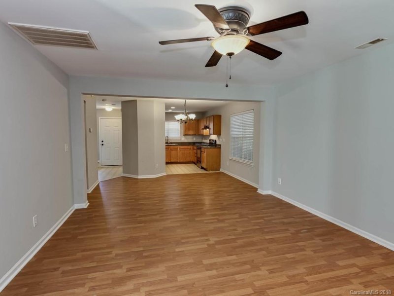 Property image 4 at 516 Jakes Ridge Lane, Mooresville, NC 28115