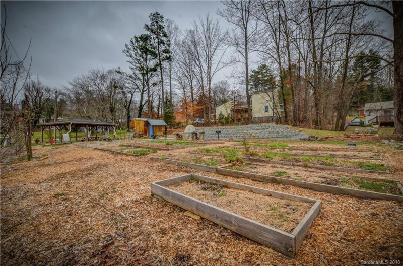 Property image 5 at 85 Hampton Street, Asheville, NC 28803