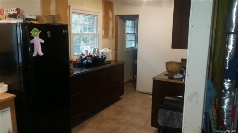 Property image 5 at 730 Merridale Drive, Charlotte, NC 28214