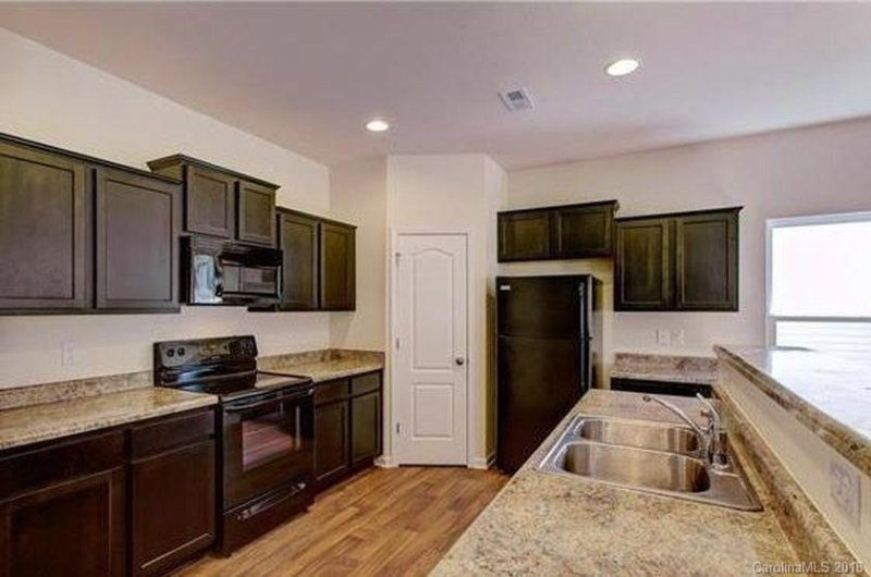 Property image 2 at 1214 Doby Springs Drive, Charlotte, NC 28262