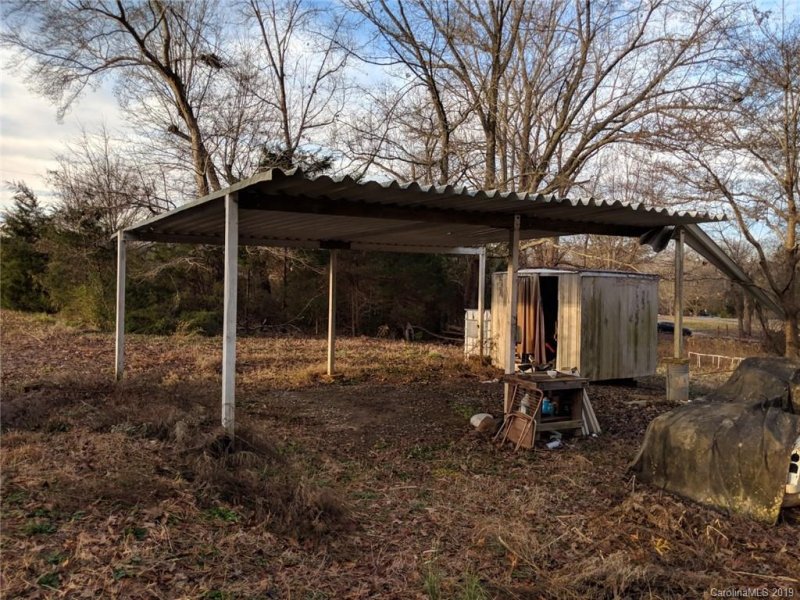 Property image 5 at 884 Shannon Meadows Road, Clover, SC 29710