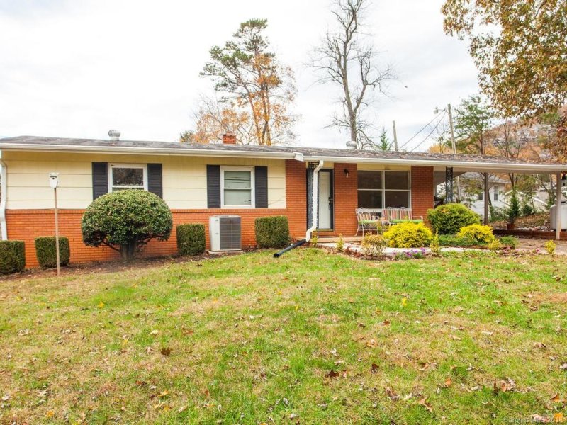 Property image 3 at 26 Elkmont Drive, Asheville, NC 28804