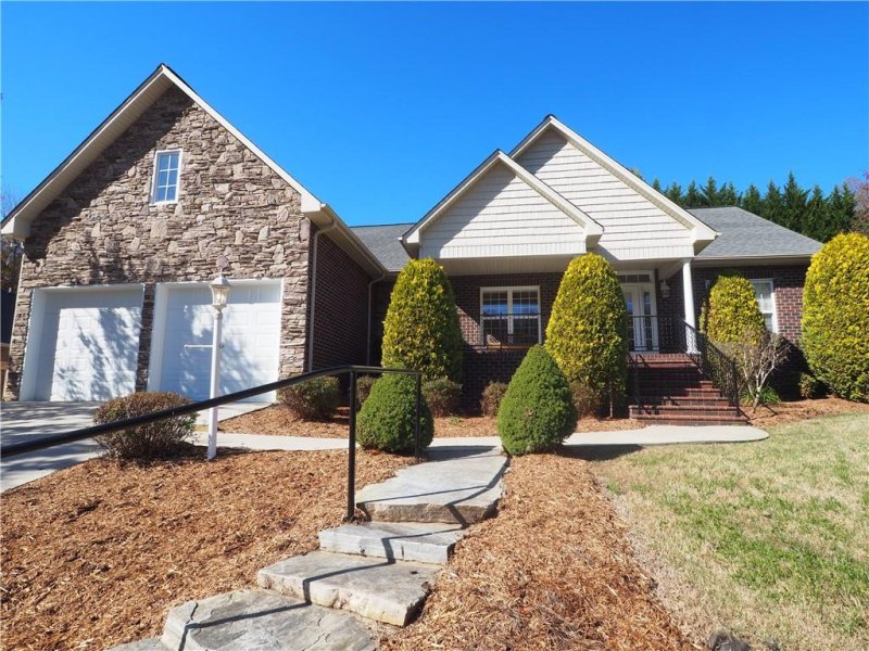 Property image 2 at 508 Yorktown Court, Lenoir, NC 28645