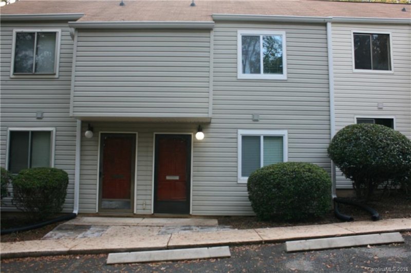 951 Hollywood Street