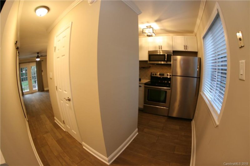 Property image 3 at 951 Hollywood Street, Charlotte, NC 28211