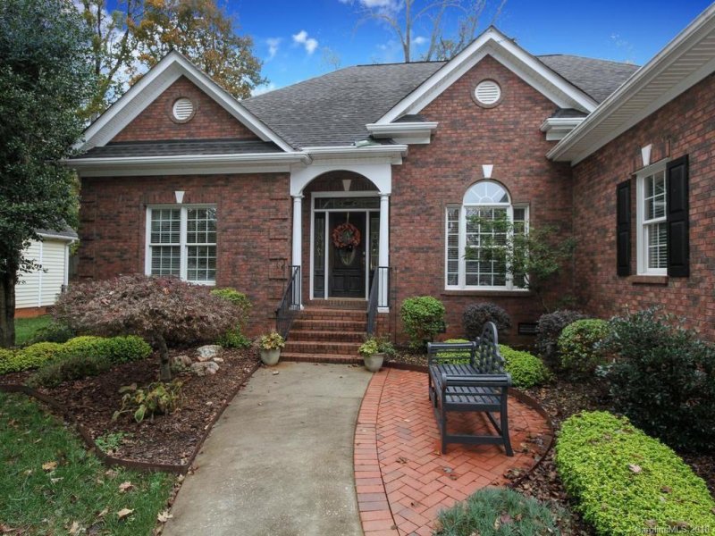 Property image 2 at 1019 Marguerite Drive, Lowell, NC 28098