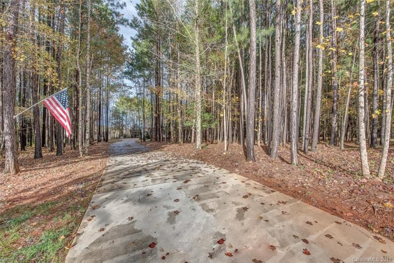 Property image 2 at 9060 Wagon Trail, Lincolnton, NC 28092