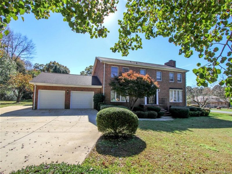 Property image 2 at 8228 Mabe Drive, Charlotte, NC 28216