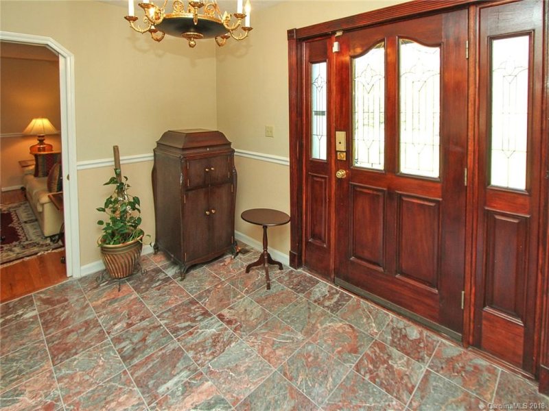 Property image 3 at 8228 Mabe Drive, Charlotte, NC 28216