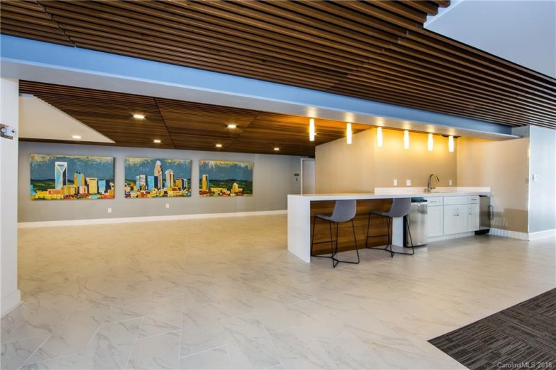 Property image 4 at 1323 Queens Road, Charlotte, NC 28207