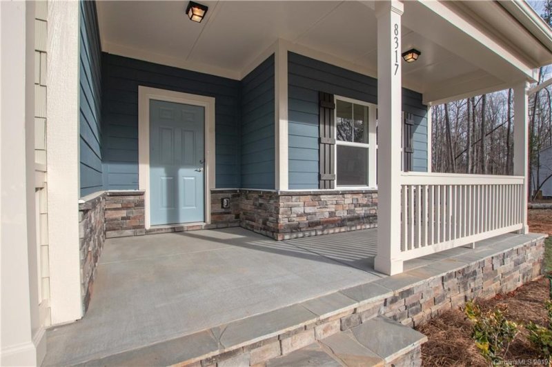 Property image 3 at 8317 Aspen Court, Charlotte, NC 28227