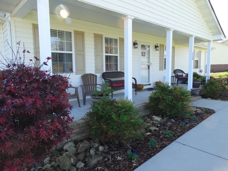 Property image 2 at 550 Stable Brook Lane, Taylorsville, NC 28681