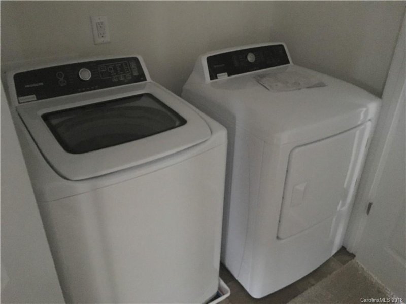 Property image 5 at 5422 Park Brook Drive, Charlotte, NC 28269