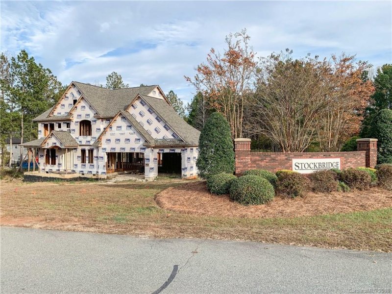 Property image 4 at 5000 Stockbridge Drive, Mount Holly, NC 28120