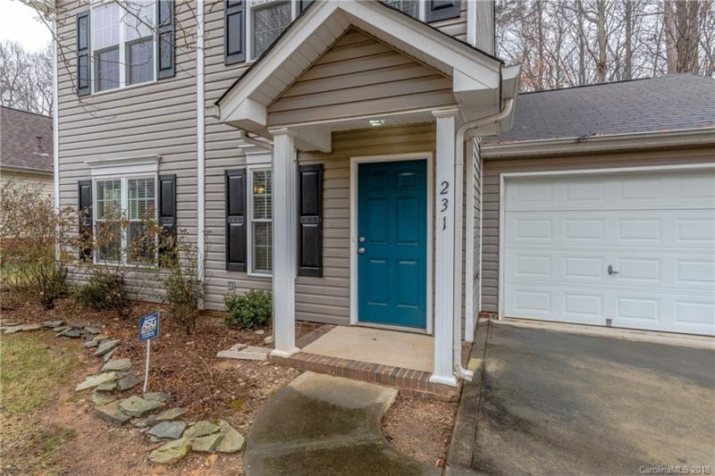Property image 2 at 231 Woodlynn Drive, Charlotte, NC 28214