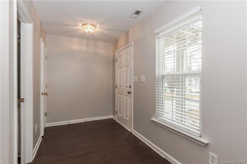 Property image 3 at 231 Woodlynn Drive, Charlotte, NC 28214