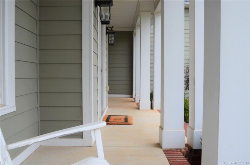 Property image 3 at 124 Hedgewood Drive, Mooresville, NC 28115