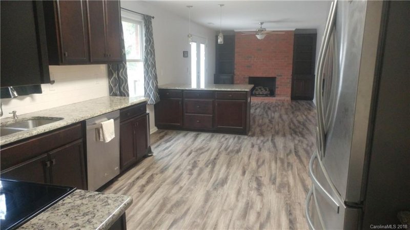 Property image 3 at 3025 Courtland Drive, Gastonia, NC 28056