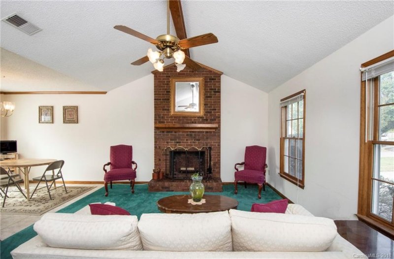 Property image 5 at 10407 Telscombe Court, Charlotte, NC 28273