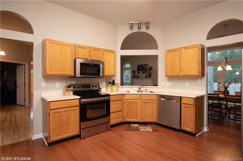 Property image 4 at 9410 Fetlock Court, Charlotte, NC 28216