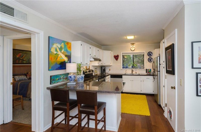 Property image 3 at 33 Lake Drive, Laurel Park, NC 28739