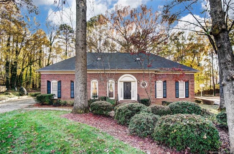 Property image 2 at 111 Gerald Lee Court, Charlotte, NC 28270