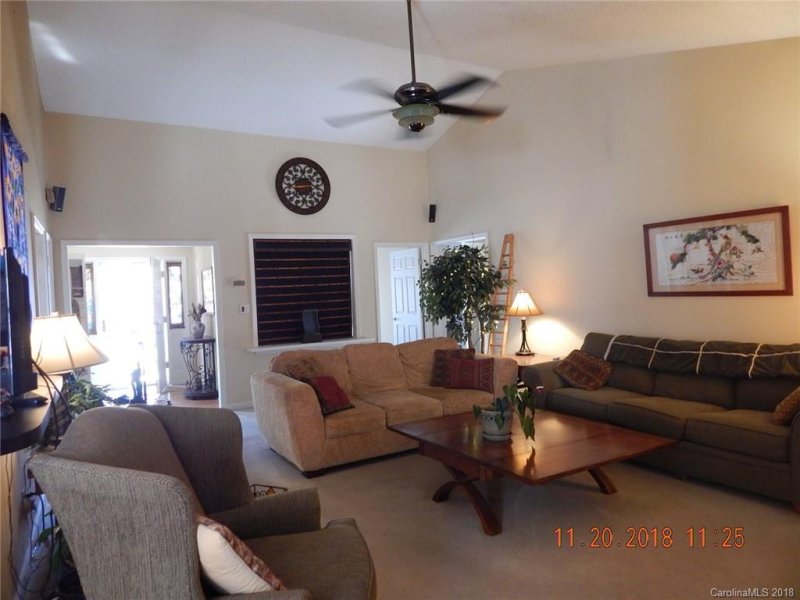 Property image 4 at 4209 Wynborough Lane, Charlotte, NC 28269