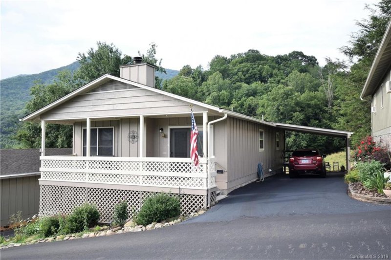 Property image 2 at 318 Stoney Ridge Loop, Maggie Valley, NC 28751