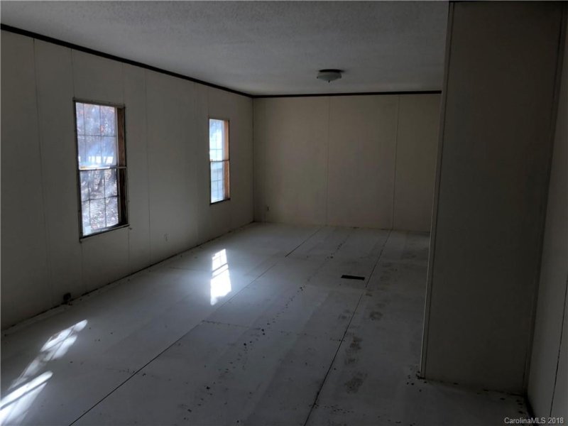 Property image 4 at 130 Castle Court, Kings Mountain, NC 28086