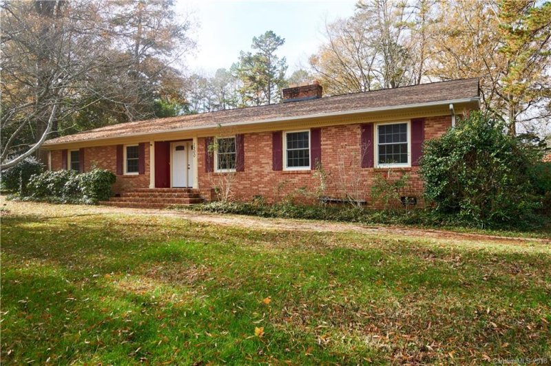 Property image 2 at 1300 Burtonwood Circle, Charlotte, NC 28212
