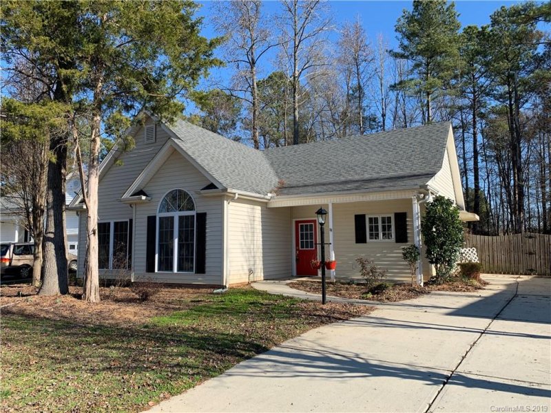2320 Keswick Lane