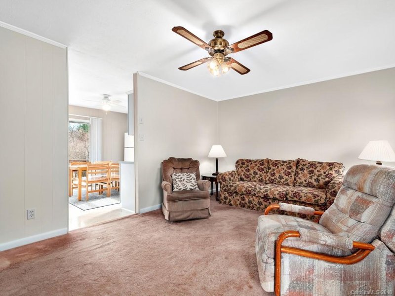 Property image 5 at 25 Grandview Circle, Asheville, NC 28806