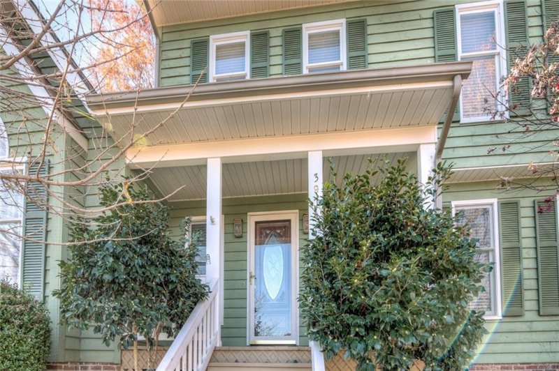 Property image 2 at 3974 Shakespeare Drive, Hickory, NC 28601