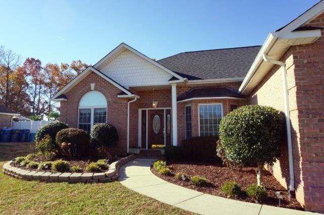 Property image 2 at 1375 Sweetbriar Lane, Hickory, NC 28602