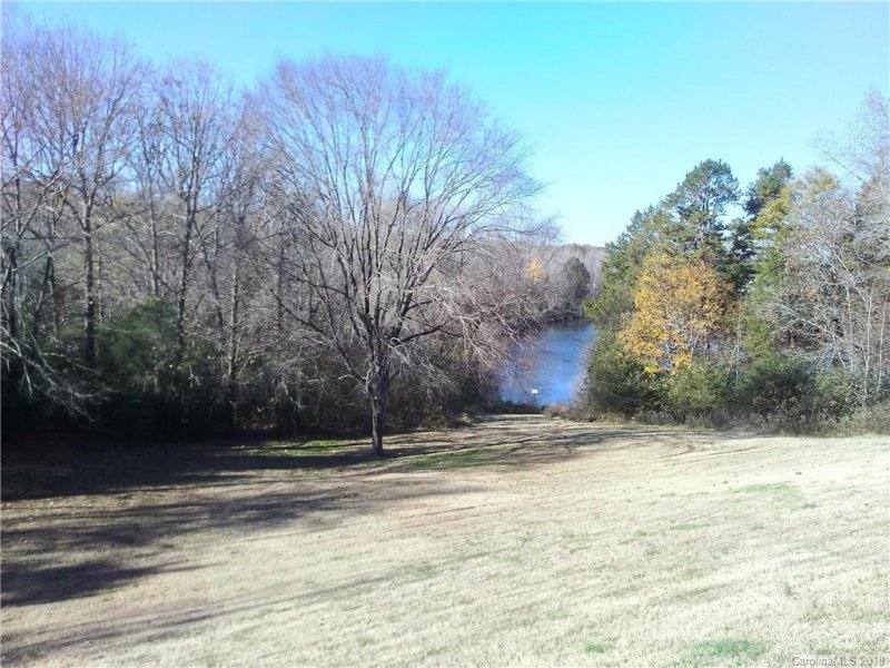 Property image 2 at 1162 Crestmont Drive, Concord, NC 28025