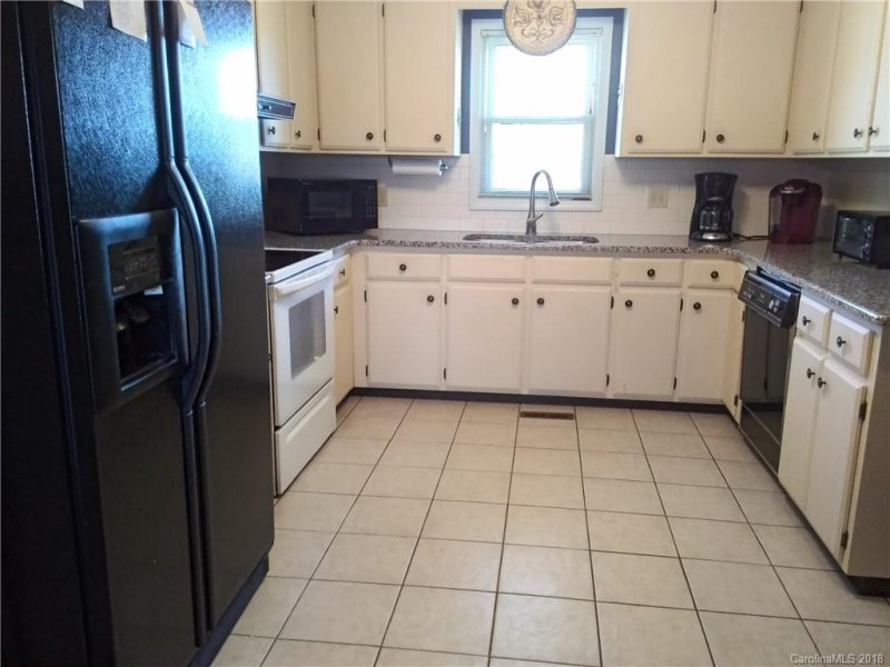 Property image 3 at 1162 Crestmont Drive, Concord, NC 28025